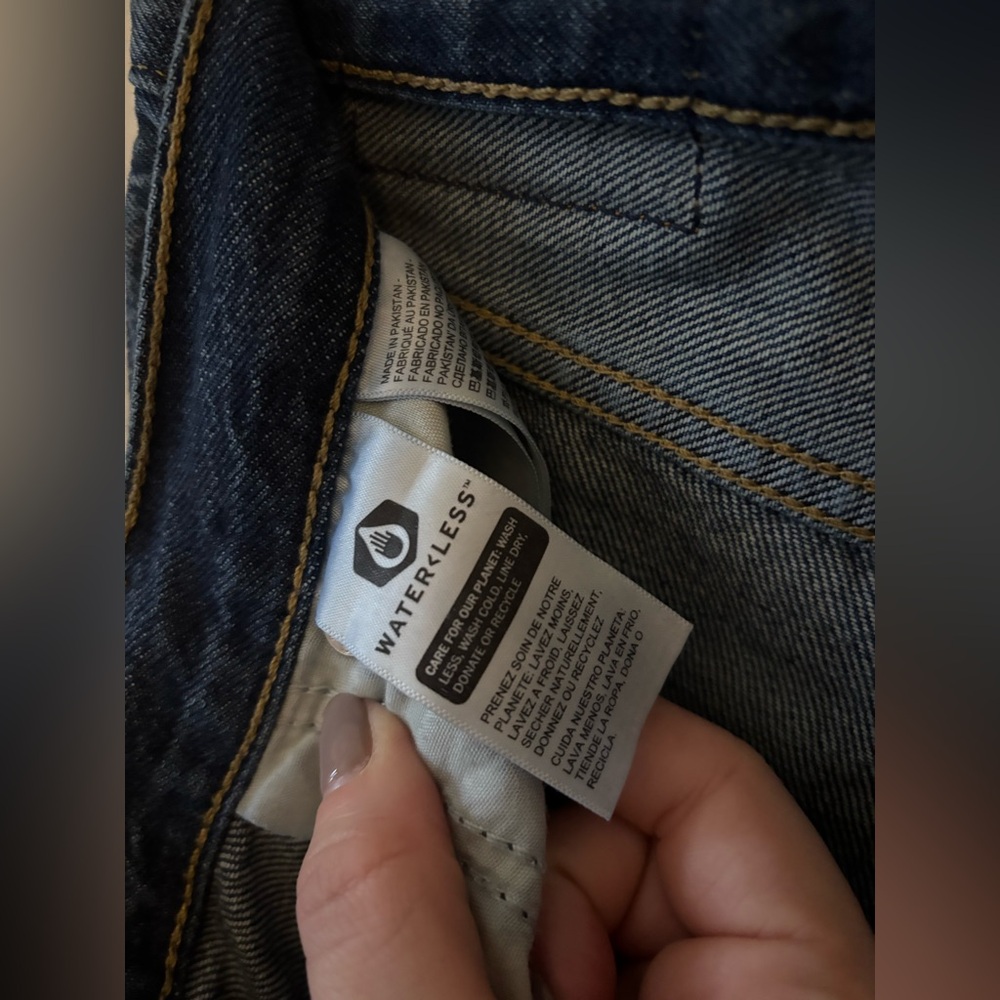 Levi’s baggy dad jeans - Picture 12 of 13